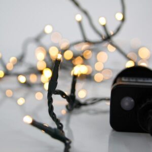 ΣΕΙΡΑ, 50 LED 3mm, 4.5V ΜΕΤΑΣΧΗΜΑΤΙΣΤΗ, 8 ΠΡΟΓΡΑΜΜΑΤΑ & ΜΝΗΜΗ, ΠΡΑΣΙΝΟ PVC ΚΑΛΩΔΙΟ, ΘΕΡΜΟ ΛΕΥΚΟ LED ΑΝΑ 5cm, ΠΡΟΕΚΤΑΣΗ ΠΑΡΟΧΗΣ 3m, IP44 - Image 1