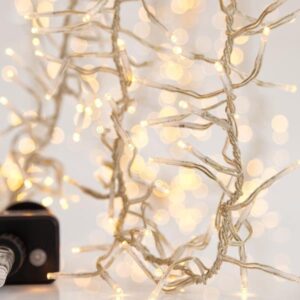 CLUSTER PRO 5.5m, 588 LED 3mm, 31V & 7.2W ADAPTOR, 8 ΠΡΟΓΡΑΜΜΑΤΑ & ΜΝΗΜΗ, ΔΙΑΦΑΝΟ PVC ΚΑΛΩΔΙΟ, ΘΕΡΜΟ ΛΕΥΚΟ LED, ΠΡΟΕΚΤΑΣΗ ΠΑΡΟΧΗΣ 3m, IP44 - Image 1