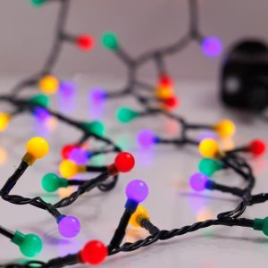 ΣΕΙΡΑ, 500 LED 3mm, ΧΡΩΜΑΤΙΣΤΕΣ ΜΠΑΛΙΤΣΕΣ 0.9cm, 31V ΜΕΤΑΣΧΗΜΑΤΙΣΤΗ, 8 ΠΡΟΓΡΑΜΜΑΤΑ & ΜΝΗΜΗ, ΠΡΑΣΙΝΟ PVC ΚΑΛΩΔΙΟ, ΧΡΩΜΑΤΙΣΤΟ LED ΑΝΑ 3cm, ΠΡΟΕΚΤΑΣΗ ΠΑΡΟΧΗΣ 3m, IP44 - Image 1