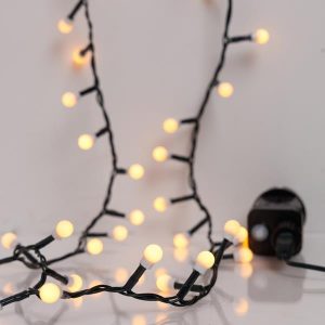 ΣΕΙΡΑ, 100 LED 3mm, ΛΕΥΚΕΣ ΜΠΑΛΙΤΣΕΣ 0.9cm, 31V ΜΕΤΑΣΧΗΜΑΤΙΣΤΗ, 8 ΠΡΟΓΡΑΜΜΑΤΑ & ΜΝΗΜΗ, ΠΡΑΣΙΝΟ PVC ΚΑΛΩΔΙΟ, ΘΕΡΜΟ ΛΕΥΚΟ LED ΑΝΑ 3cm, ΠΡΟΕΚΤΑΣΗ ΠΑΡΟΧΗΣ 3m, IP44 - Image 1